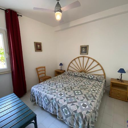Magi - Appartamenti Maga Circe Ponza Bagian luar foto