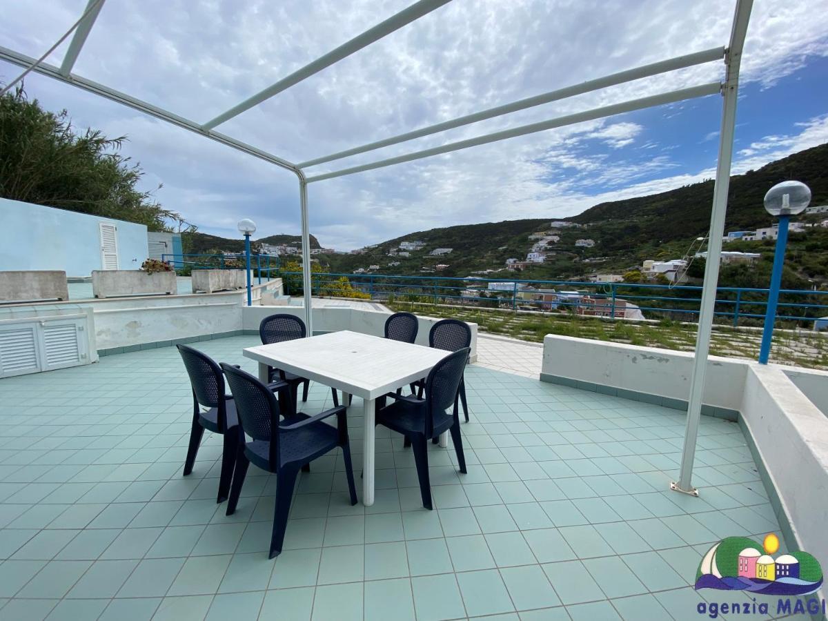 Magi - Appartamenti Maga Circe Ponza Bagian luar foto