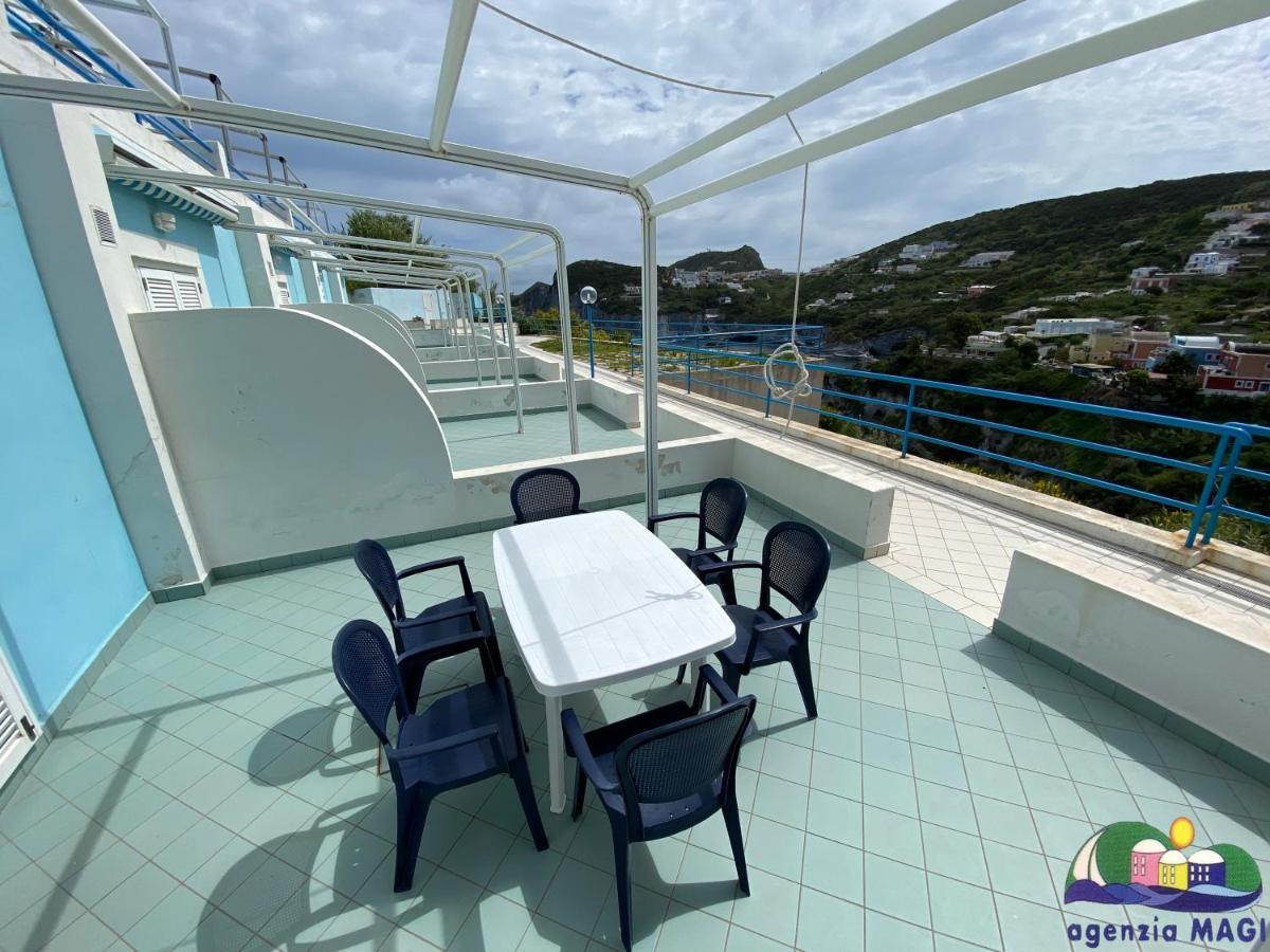 Magi - Appartamenti Maga Circe Ponza Bagian luar foto