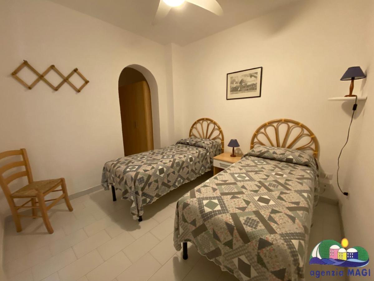 Magi - Appartamenti Maga Circe Ponza Bagian luar foto