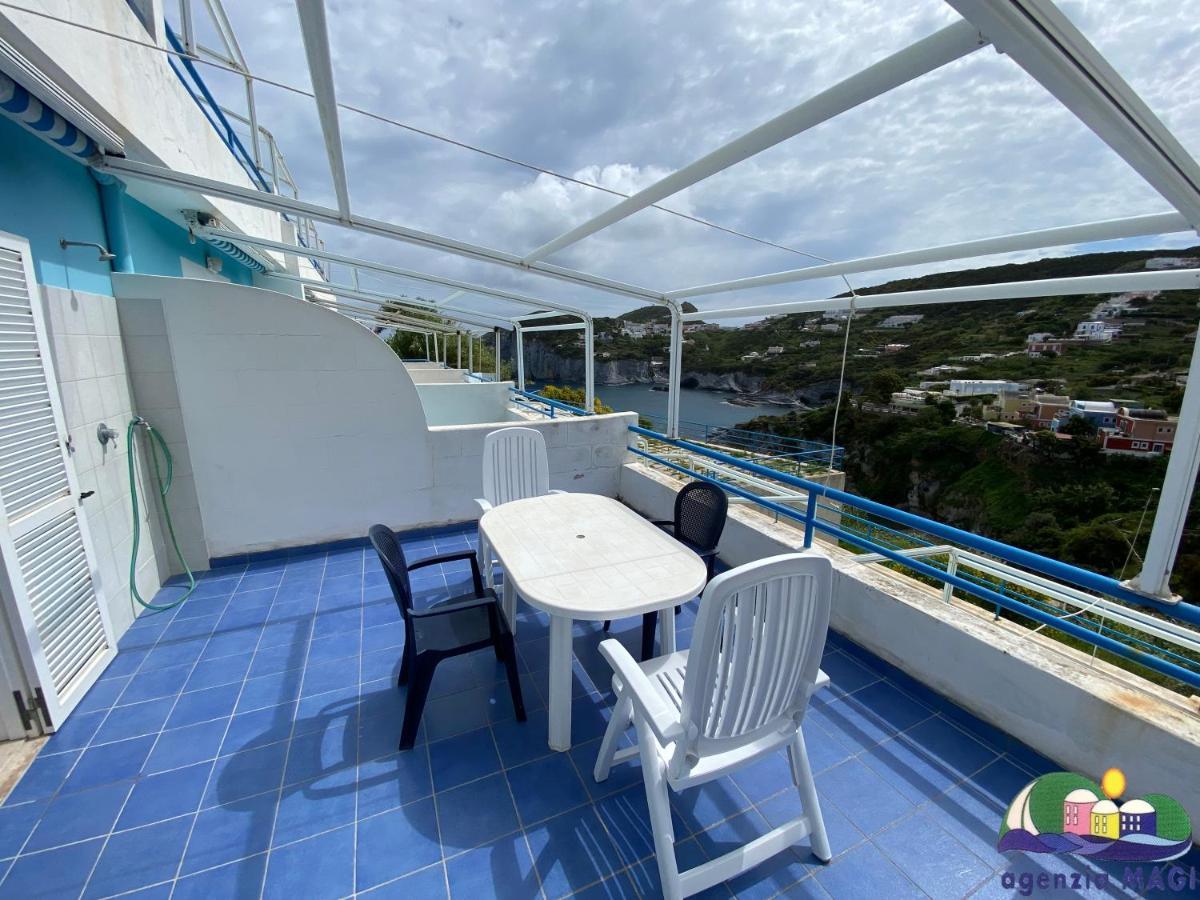 Magi - Appartamenti Maga Circe Ponza Bagian luar foto