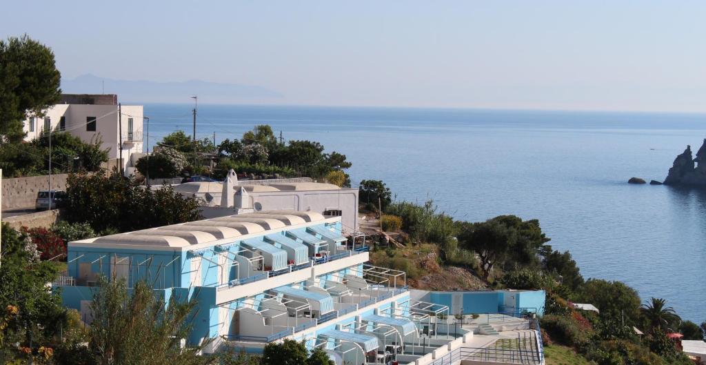 Magi - Appartamenti Maga Circe Ponza Bagian luar foto