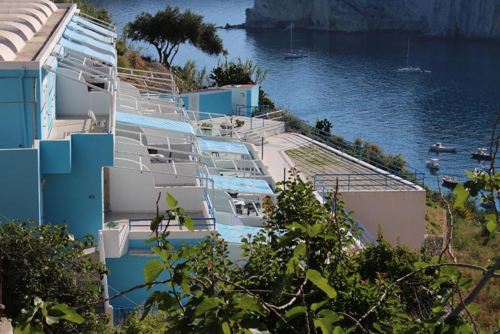 Magi - Appartamenti Maga Circe Ponza Bagian luar foto