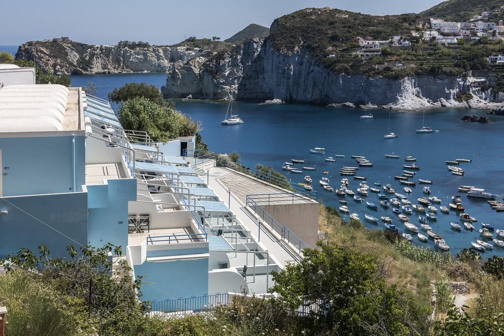 Magi - Appartamenti Maga Circe Ponza Bagian luar foto